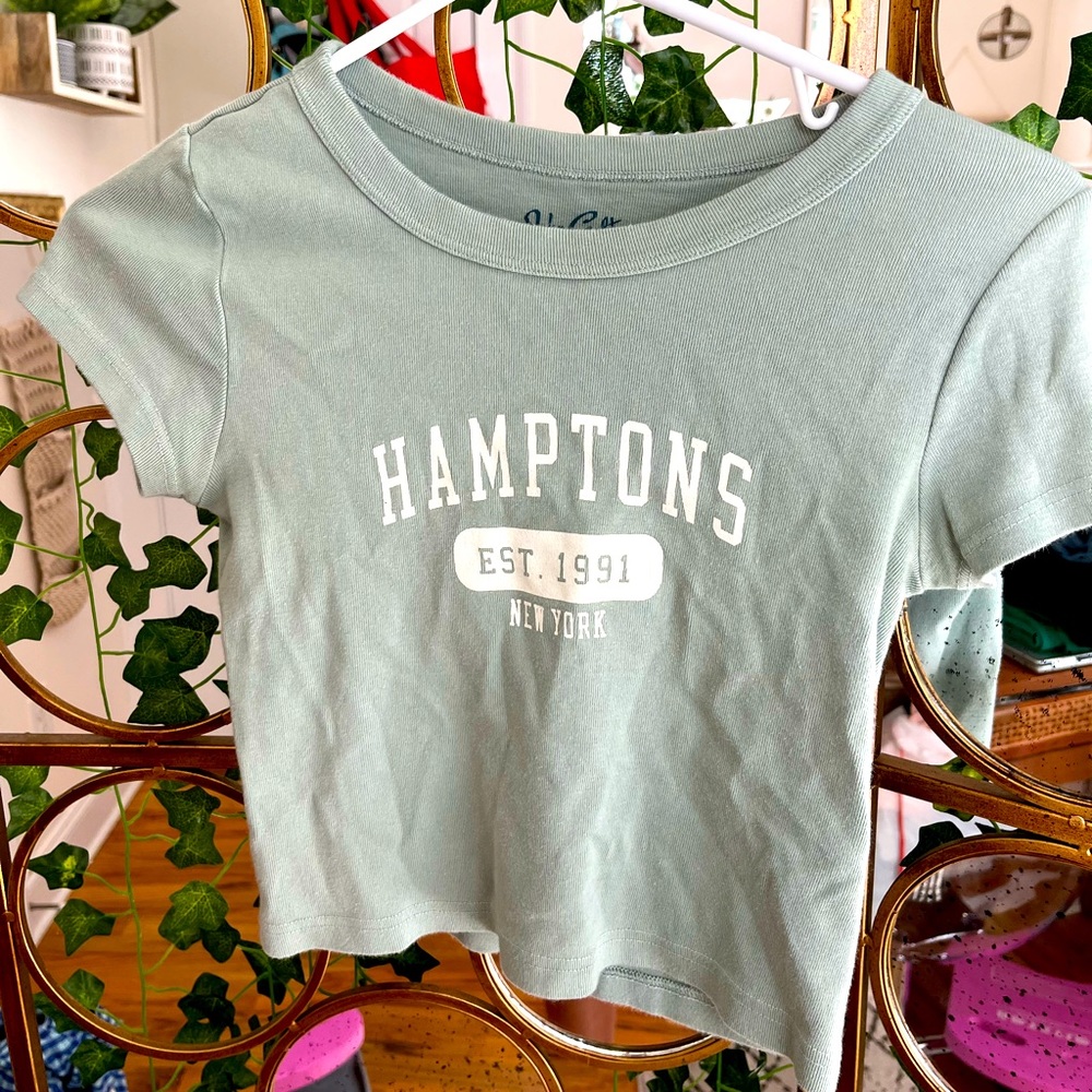 Brandy Melville Baby Tee